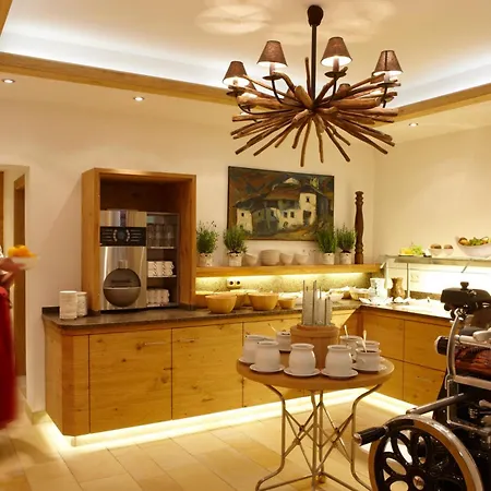 Gridlon Hotel Pettneu am Arlberg