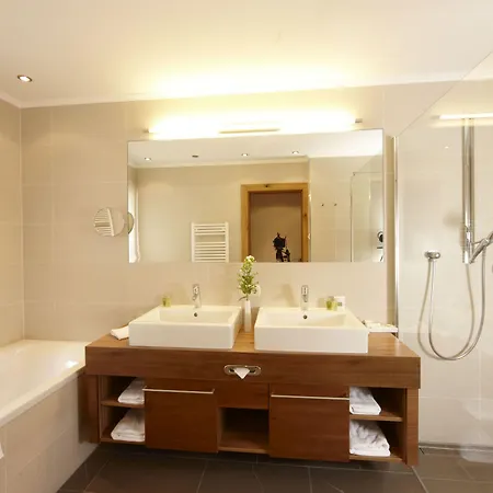 Gridlon Hotel Pettneu am Arlberg