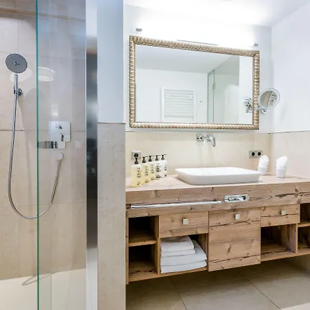 Gridlon Hotel 4*