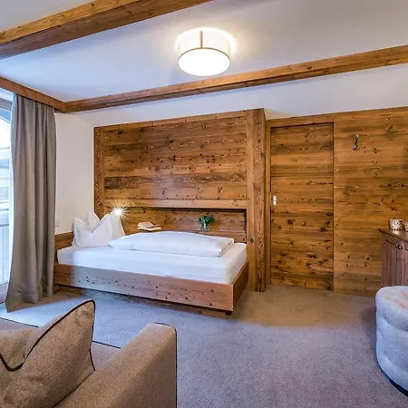 Gridlon Hotel 4*