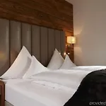 Gridlon 4*